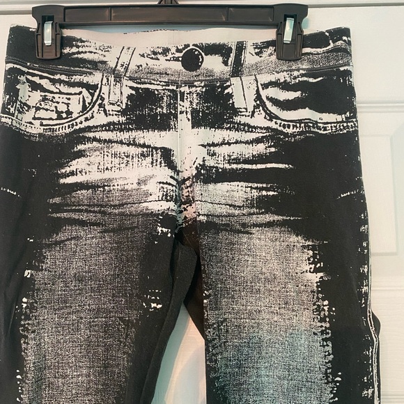 Express leggings black white made to look like jeans size super soft stretchy - Picture 2 of 5